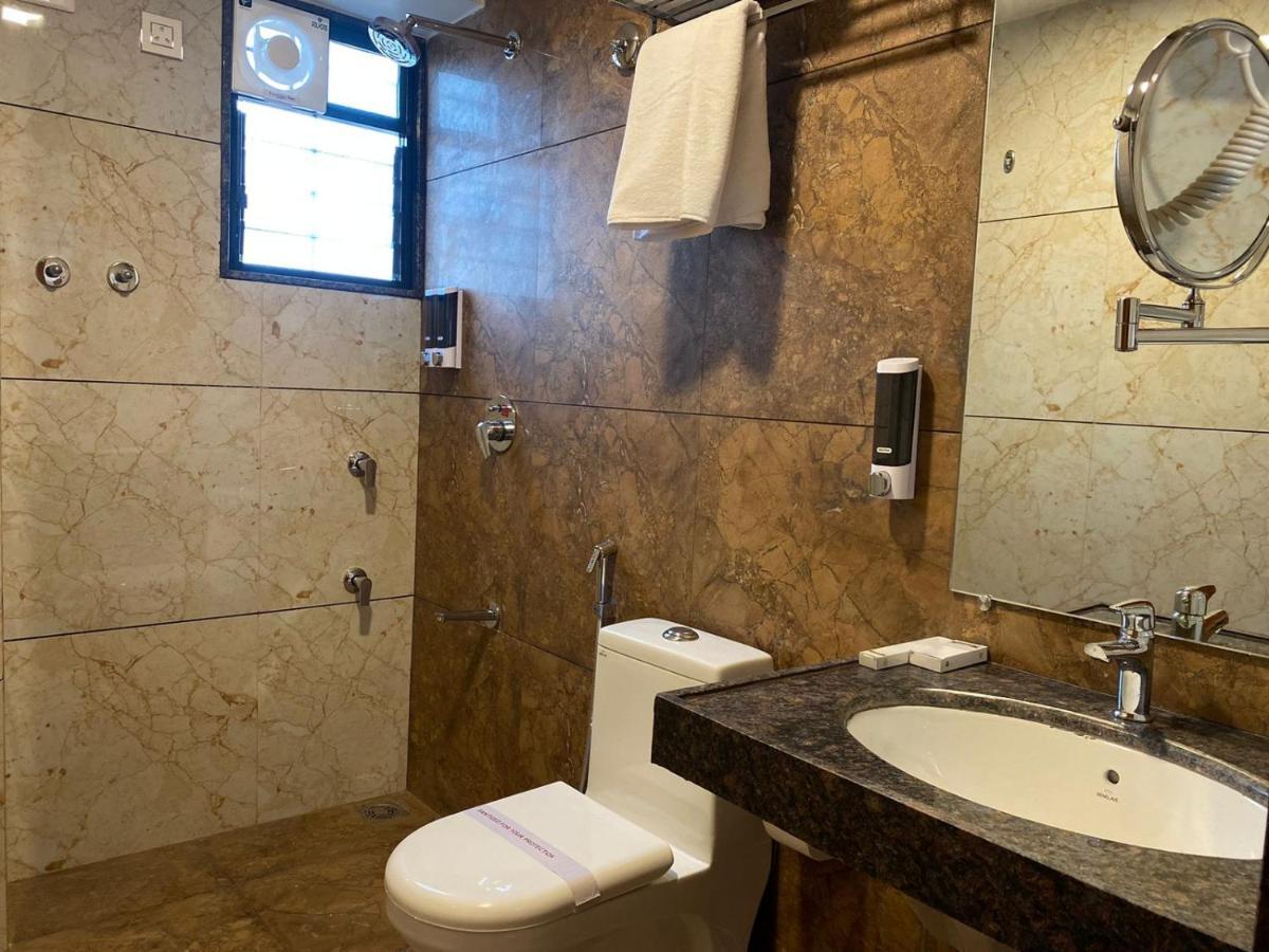 The Urban Hive Hotel بلغاوم المظهر الخارجي الصورة